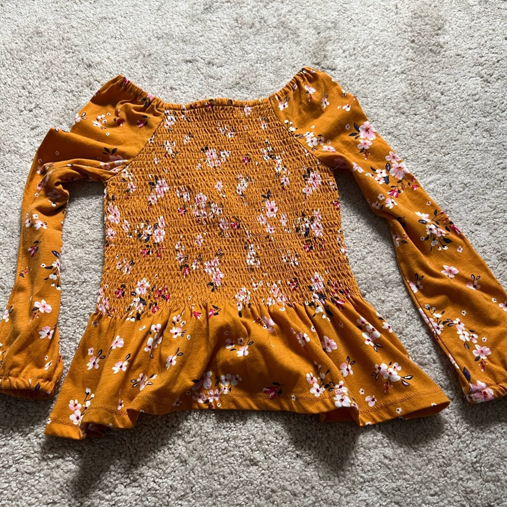 Lot of girls clothes size 5/6